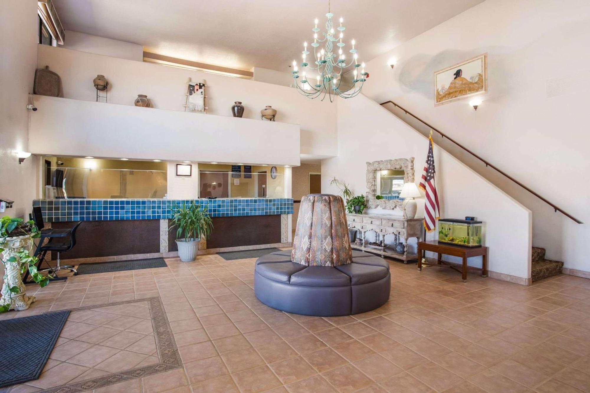 Rodeway Inn Gallup Εξωτερικό φωτογραφία