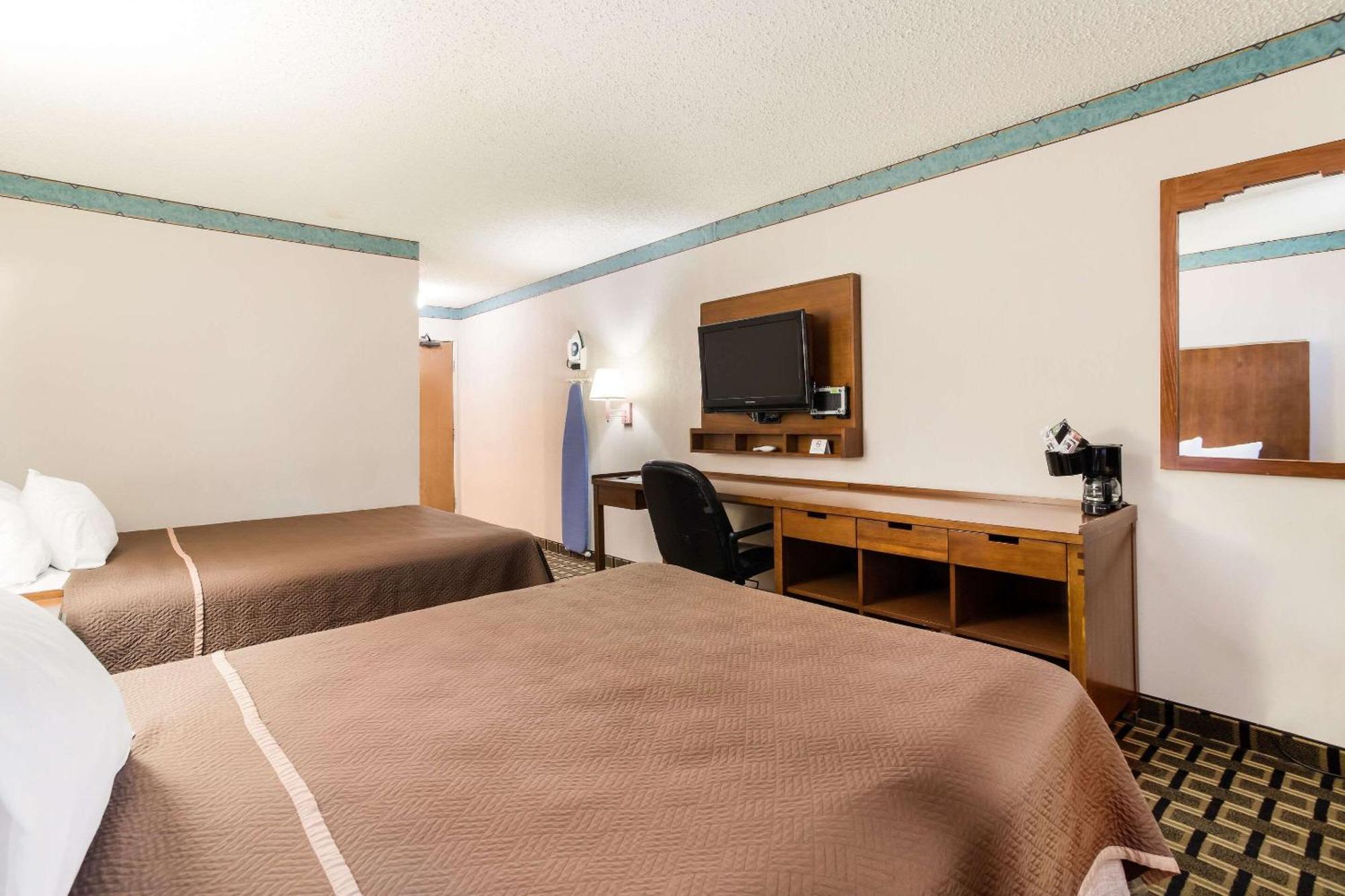 Rodeway Inn Gallup Εξωτερικό φωτογραφία